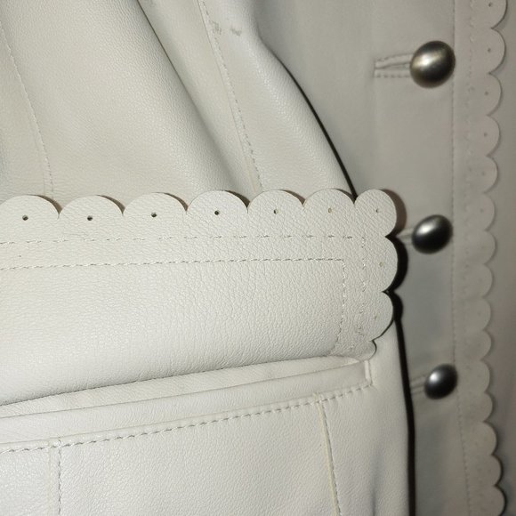 Tahari 100% Leather Blazer/Jacket Scalloped Trim Size 10 Cream - Picture 7 of 13